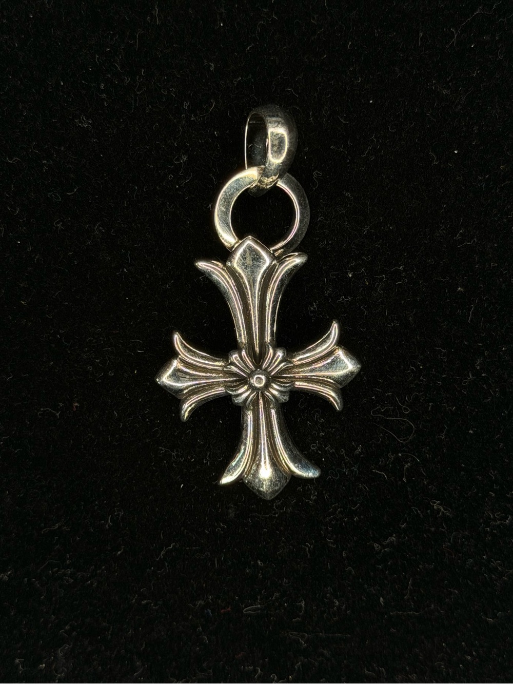 Chrome Hearts Floral Big Cross with Middle Motif Unisex Pendant